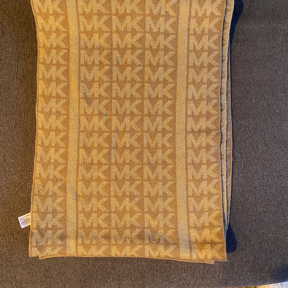 Michael Kors scarf